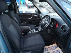 Drivers_seat.jpg