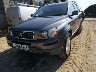 VOLVO XC90 2.4 D5 SE Geartronic AWD 5dr